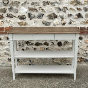 Console relookée - Pièce unique